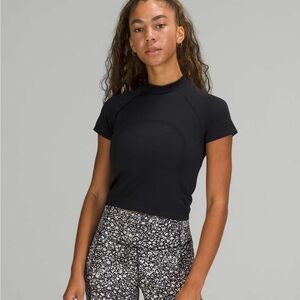 BLACK LULULEMON SWIFTLY CROP MOCK NECK SHIRT